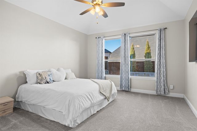 1917 Bending Oak Street, Fort Worth, TX 76008