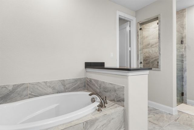 1917 Bending Oak Street, Fort Worth, TX 76008