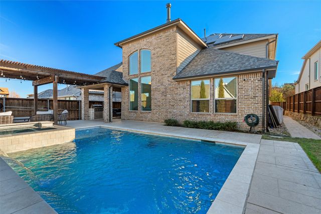 1917 Bending Oak Street, Fort Worth, TX 76008