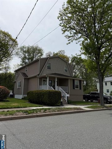 57 Oak Street, Rochelle Park, NJ 07662