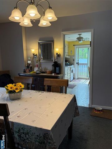 57 Oak Street, Rochelle Park, NJ 07662