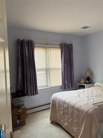 57 Oak Street, Rochelle Park, NJ 07662