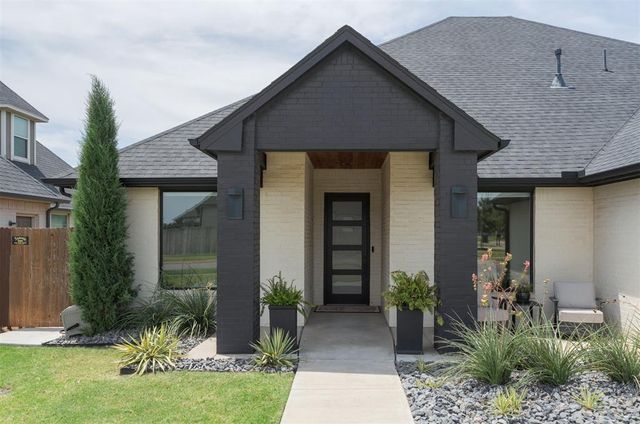 15413 Fountain Creek Lane, Edmond, OK 73013