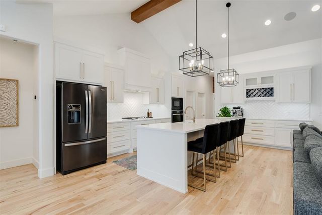 15413 Fountain Creek Lane, Edmond, OK 73013