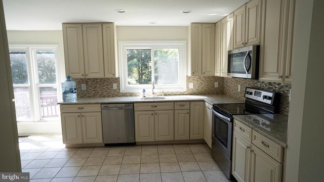 10854 MONTICELLO CT, Great Falls, VA 22066
