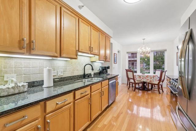 640 Robert York Avenue 308, Deerfield, IL 60015