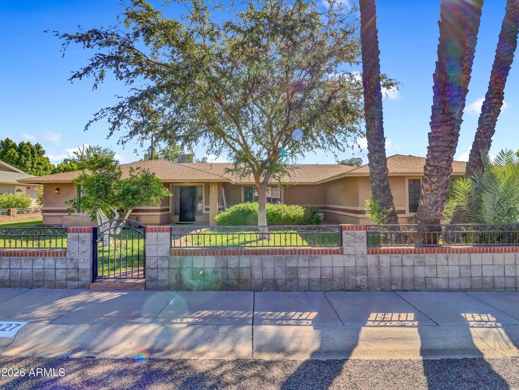 6127 N 17th Street, Phoenix, AZ 85016 — exterior