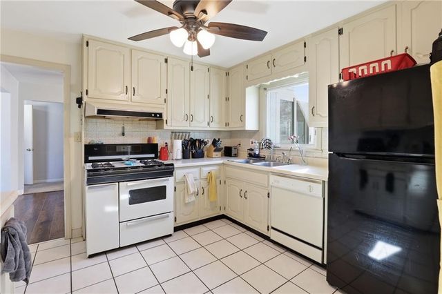 511 E 92nd Street, Kansas City, MO 64131