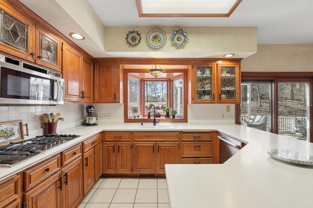 1438 Kings Wood Road, Eagan, MN 55122