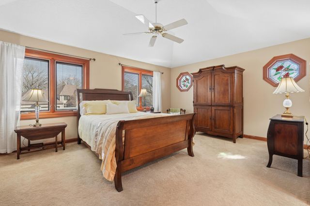 1438 Kings Wood Road, Eagan, MN 55122