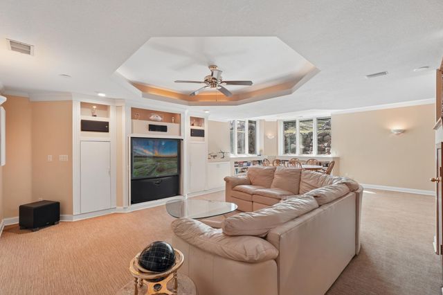 1438 Kings Wood Road, Eagan, MN 55122