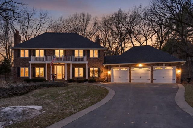 1438 Kings Wood Road, Eagan, MN 55122