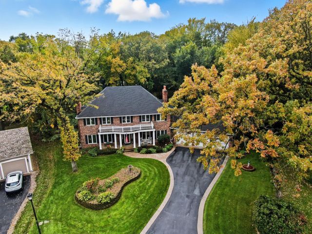 1438 Kings Wood Road, Eagan, MN 55122