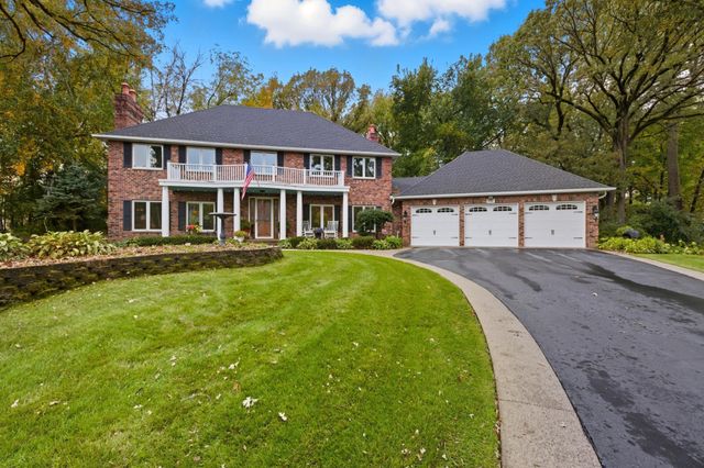 1438 Kings Wood Road, Eagan, MN 55122