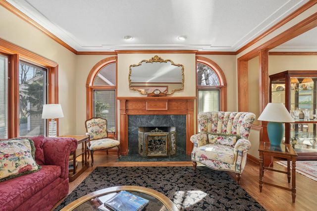 1438 Kings Wood Road, Eagan, MN 55122