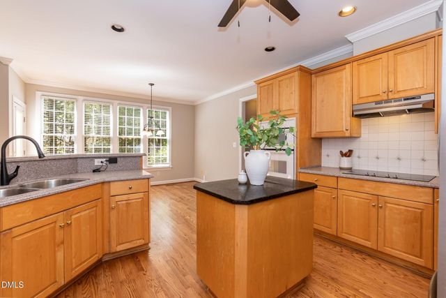 102 Langshire Court, Apex, NC 27502