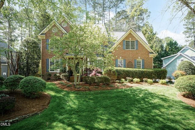 102 Langshire Court, Apex, NC 27502