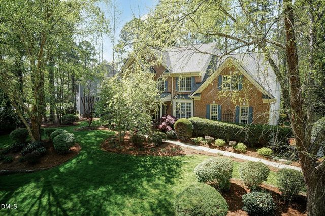 102 Langshire Court, Apex, NC 27502