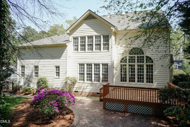 102 Langshire Court, Apex, NC 27502