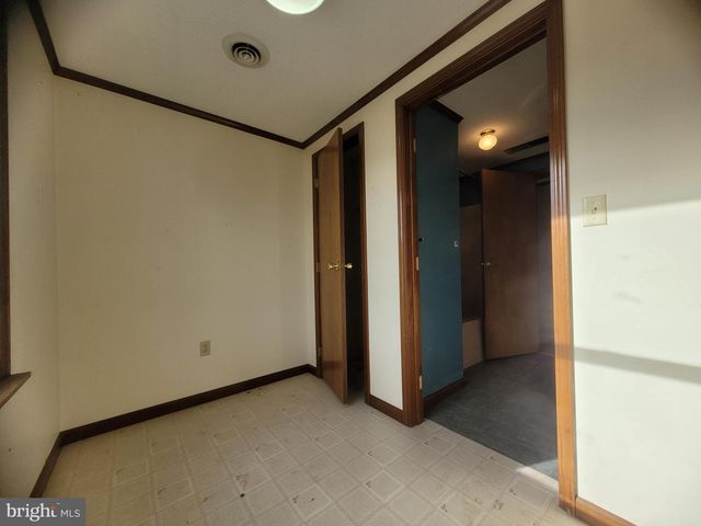 16821 PORTER RD NW, Frostburg, MD 21532