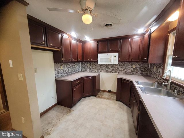 16821 PORTER RD NW, Frostburg, MD 21532