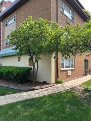 214 S Oak Park Avenue 2, Oak Park, IL 60302