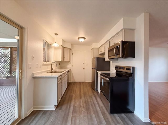 2114 S Eagle Court, Aurora, CO 80014