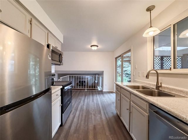 2114 S Eagle Court, Aurora, CO 80014