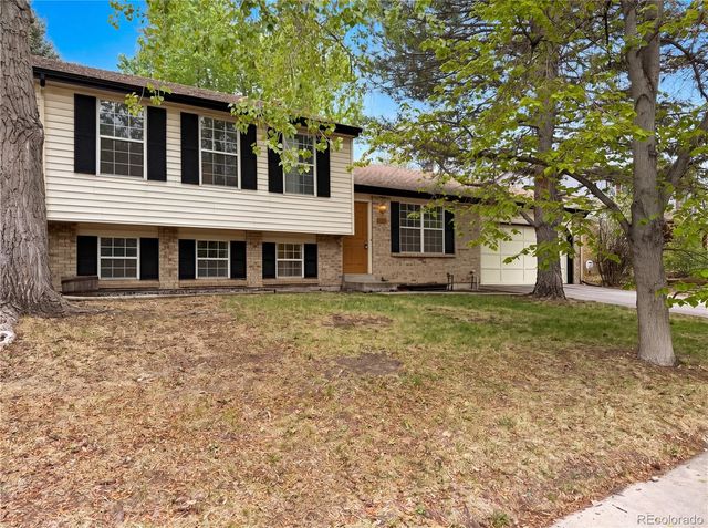 2114 S Eagle Court, Aurora, CO 80014