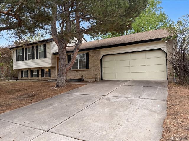 2114 S Eagle Court, Aurora, CO 80014
