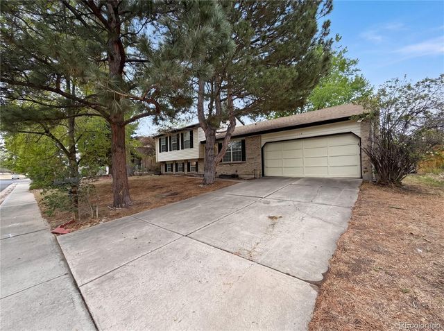 2114 S Eagle Court, Aurora, CO 80014