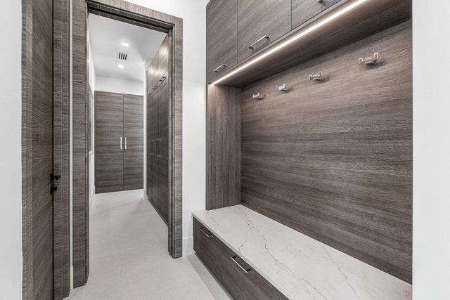 1212 NE 8th Avenue NE, Delray Beach, FL 33483