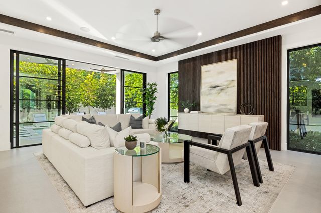 1212 NE 8th Avenue NE, Delray Beach, FL 33483