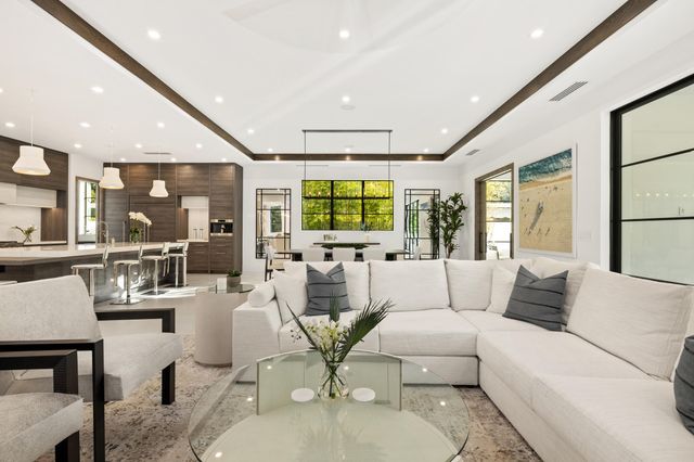 1212 NE 8th Avenue NE, Delray Beach, FL 33483