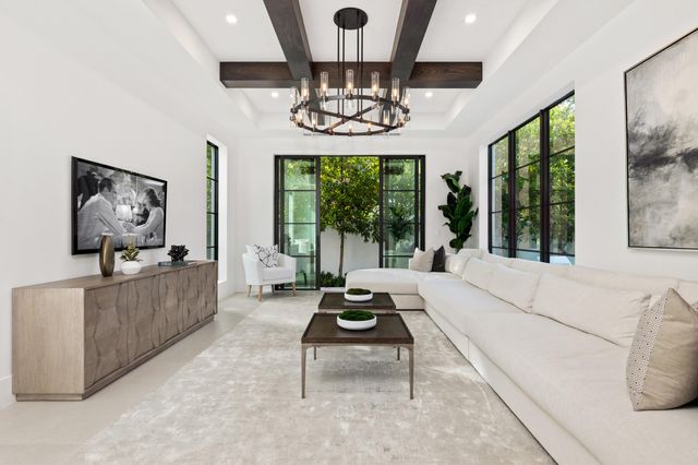 1212 NE 8th Avenue NE, Delray Beach, FL 33483