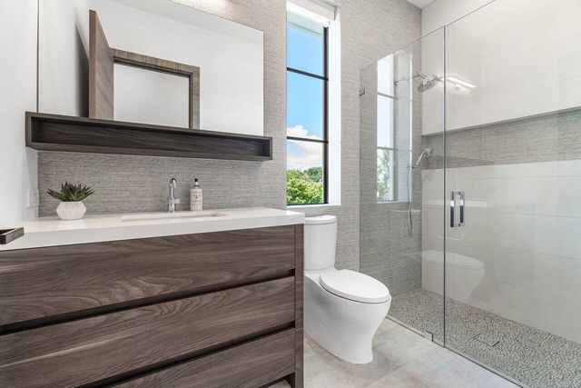 1212 NE 8th Avenue NE, Delray Beach, FL 33483