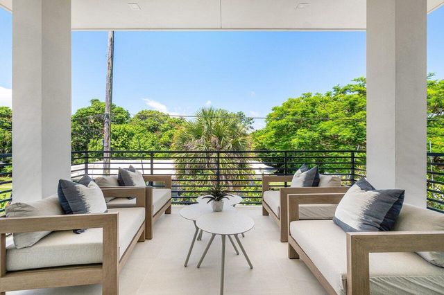 1212 NE 8th Avenue NE, Delray Beach, FL 33483