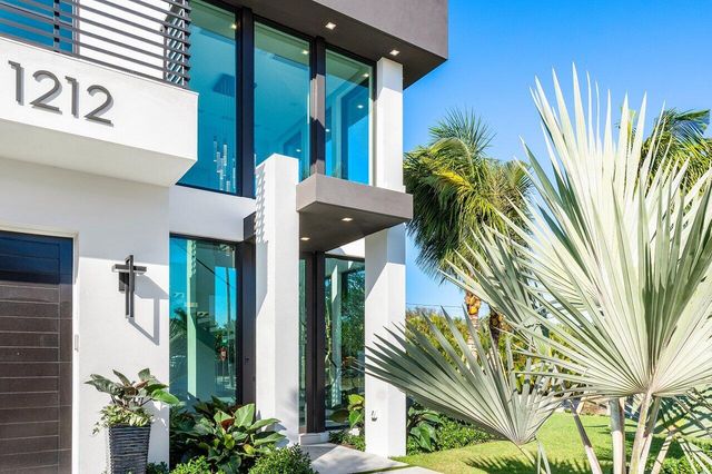 1212 NE 8th Avenue NE, Delray Beach, FL 33483