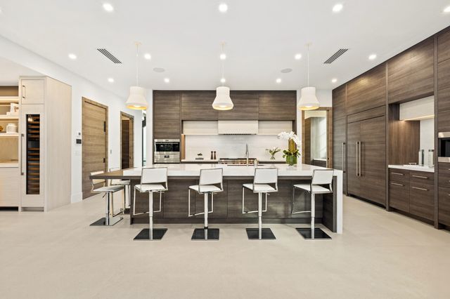 1212 NE 8th Avenue NE, Delray Beach, FL 33483