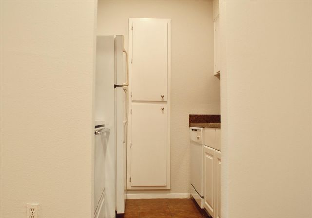 5701 Woodrow Ave 203, Austin, TX 78756