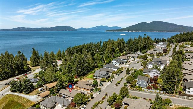 2806 Washington Boulevard, Anacortes, WA 98221