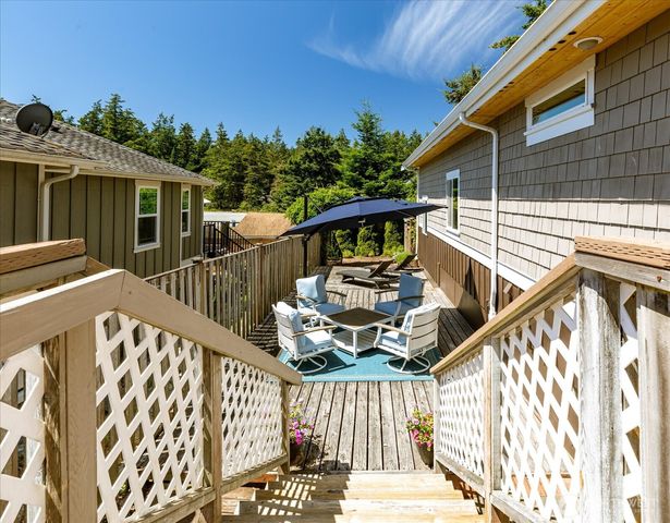 2806 Washington Boulevard, Anacortes, WA 98221