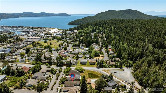2806 Washington Boulevard, Anacortes, WA 98221