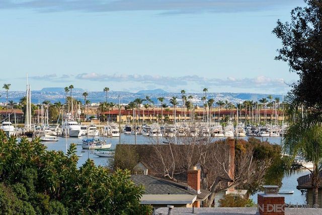 952 Rosecrans, San Diego, CA 92106