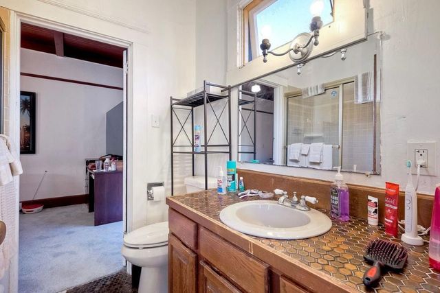 952 Rosecrans, San Diego, CA 92106