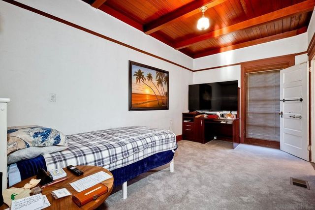 952 Rosecrans, San Diego, CA 92106