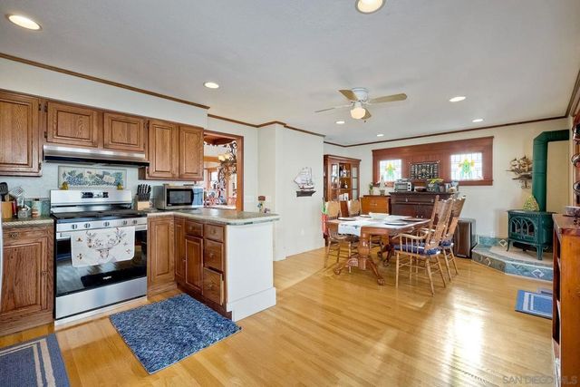 952 Rosecrans, San Diego, CA 92106