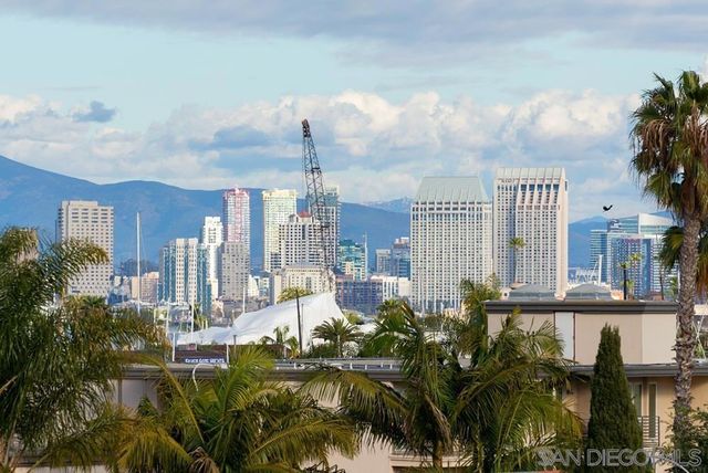 952 Rosecrans, San Diego, CA 92106