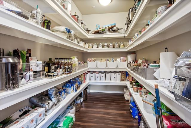 31524 11th Place SW, Federal Way, WA 98023