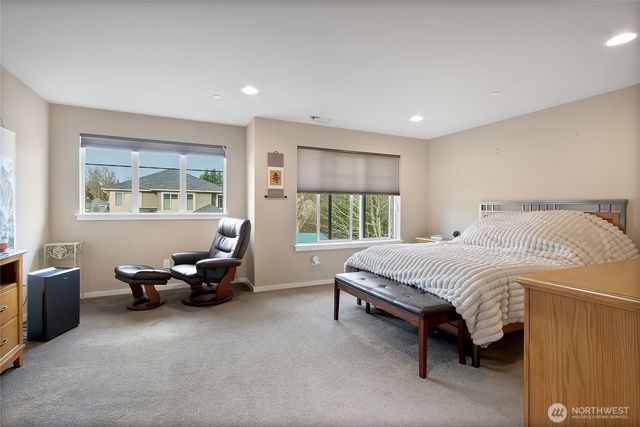 31524 11th Place SW, Federal Way, WA 98023